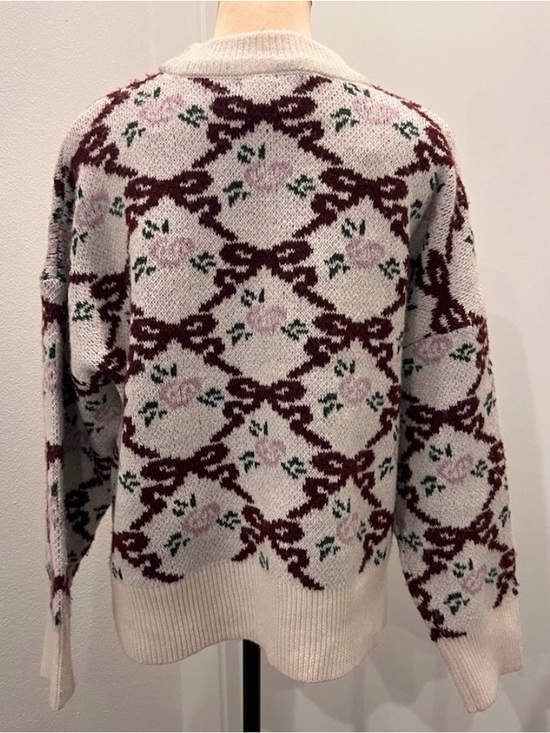 NWT Sincerely Jules Sweater, Cream and Burgundy floral pattern - Picture 2 of 4